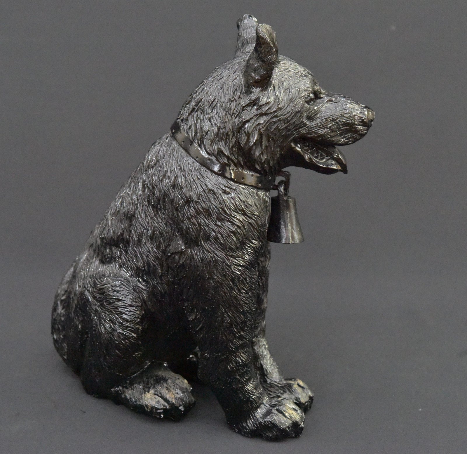 Sitting Dog Sculpture with Bell – Detailed Handcrafted Artwork - Image 2