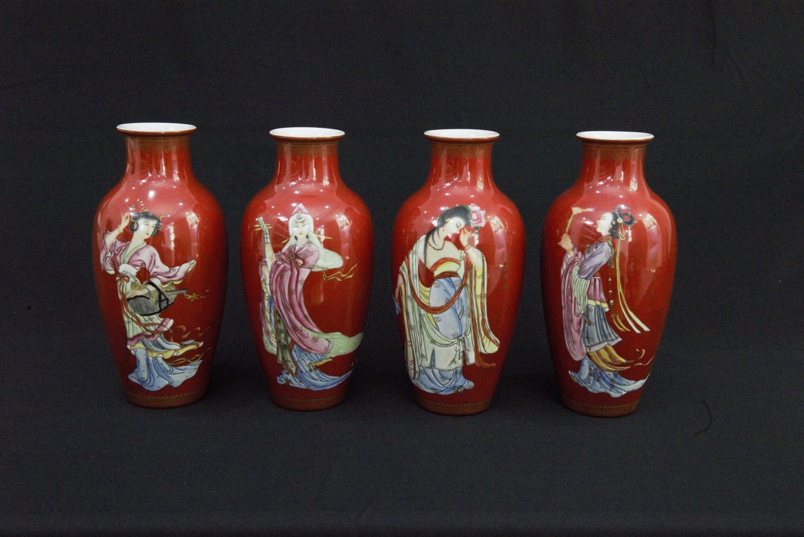 Vintage 1980s Chinese Porcelain Vases – Set of 4 – Red Glaze with Ancient Beauty Motif