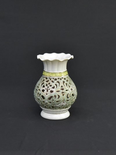 Vintage 1980s Ceramic Vase with Hollow-Out Design – Decorative Collectible