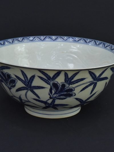 Blue and White Porcelain Bowl – Ming Xuande Style, 1980s Reproduction, Okra Motif with Incised Dragon Pattern