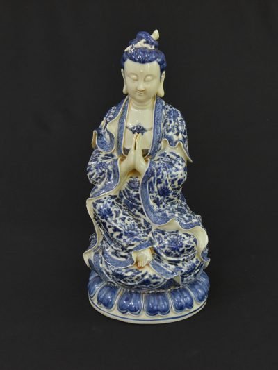 Vintage 1980s Chinese Blue and White Ceramic Guanyin Goddess Statue