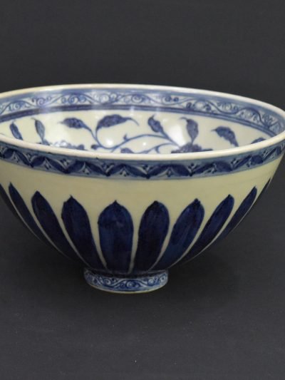 Vintage Chinese Blue and White Porcelain Bowl – "Double Lions Playing with Ball" Motif | Qinghua Style | 1980s Reproduction of Yongle Design