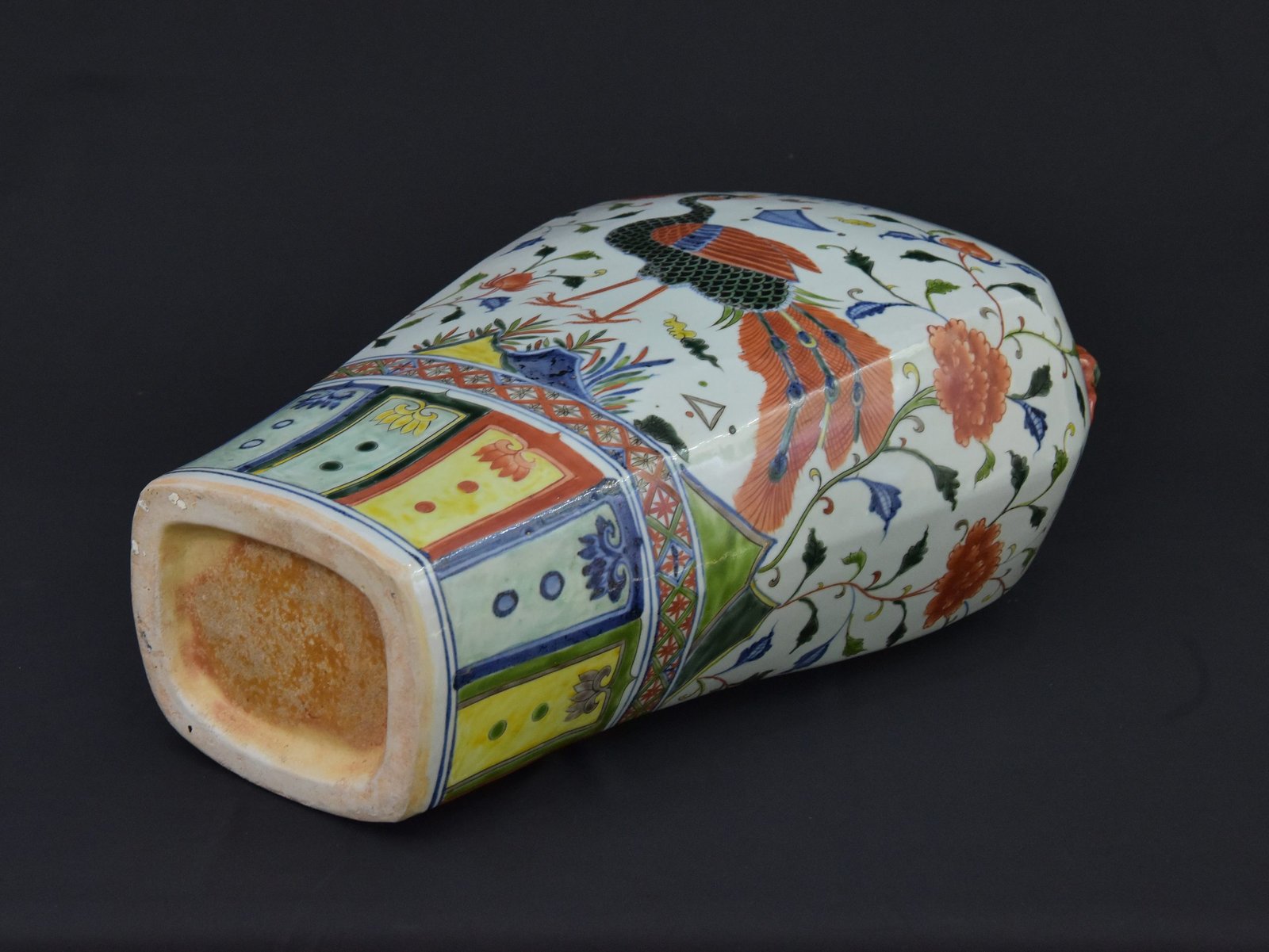 Vintage Chinese Wucai Porcelain Vase – "Peacock & Peony" Motif – Ming Dynasty Style (1980s Reproduction) - Image 2