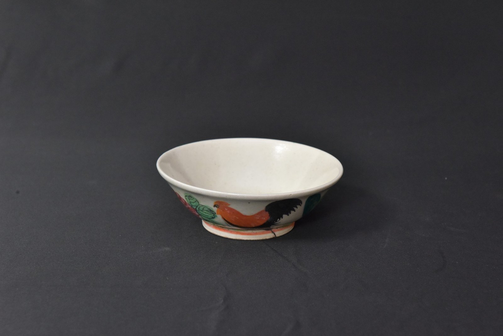 Vintage Chinese Porcelain Bowl – Floral and Bird Motif – Famille Verte Style - Image 5